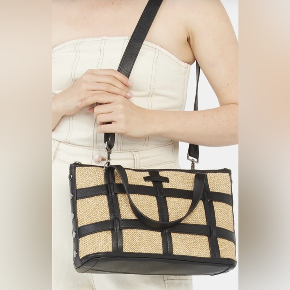 Hammitt ADDIE MED TRELLIS
Chaparral Raffia/Gunmetal